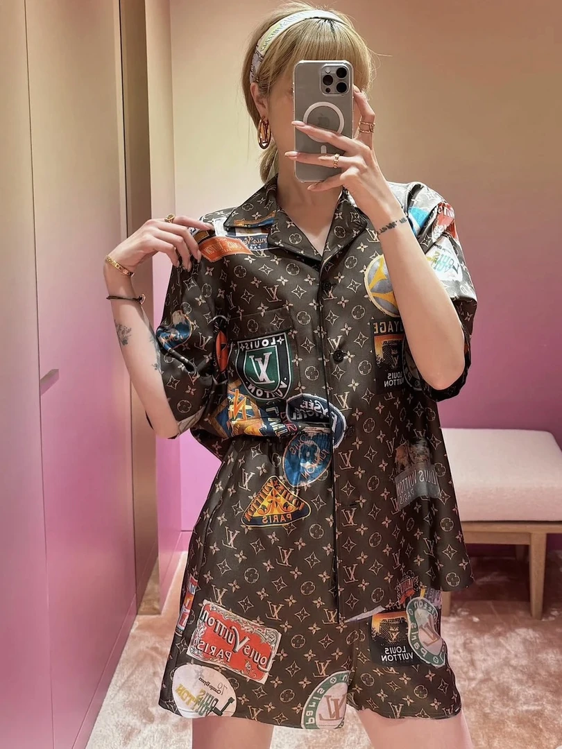 未使用 LouisVuitton/路易威登 CZF1672/满印徽章短袖/尺码34