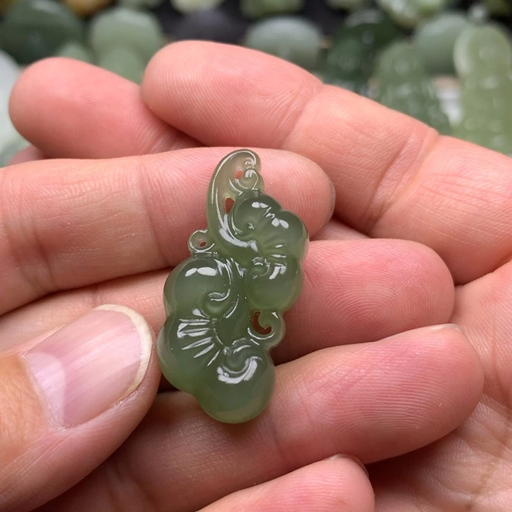 和田玉未镶嵌挂件即*是