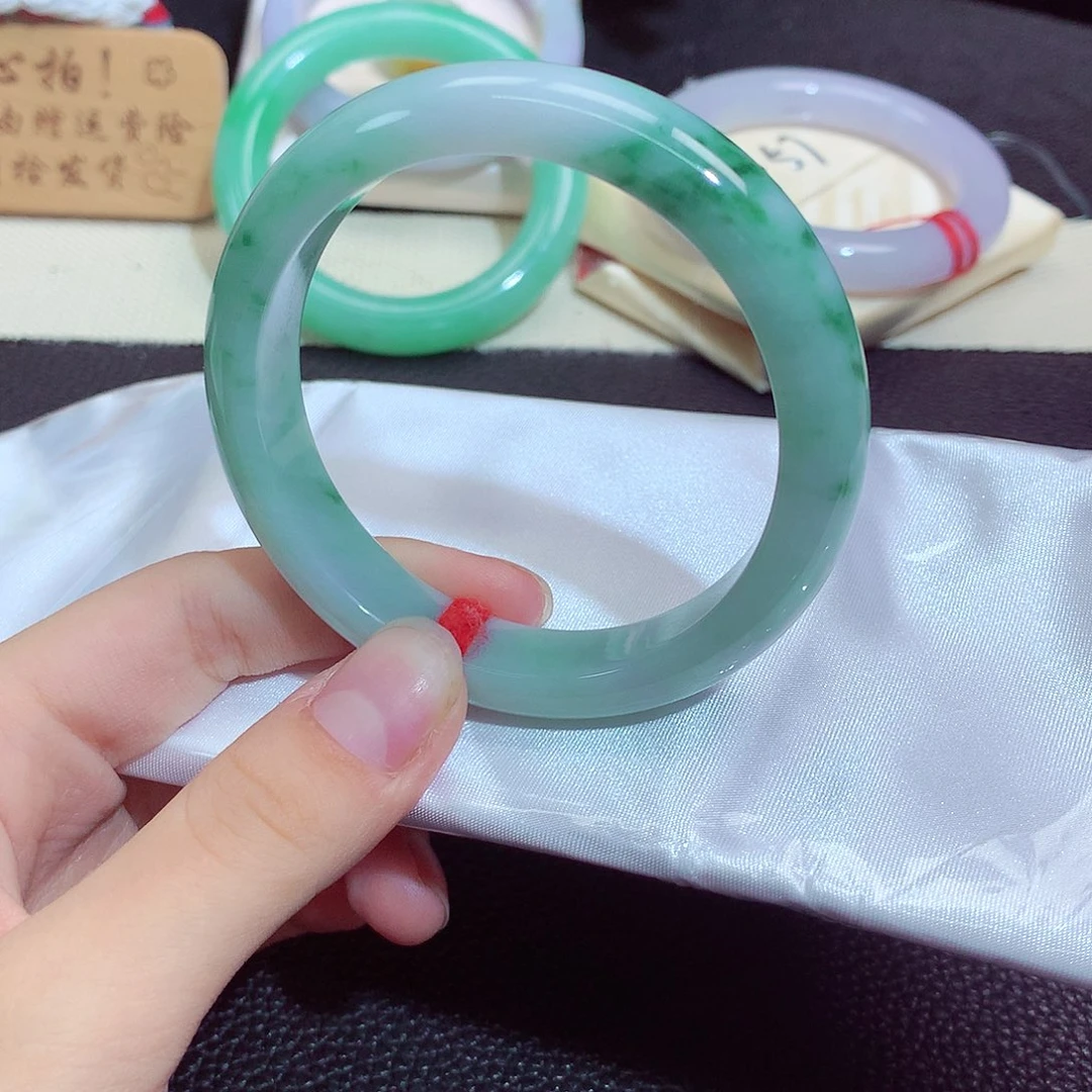 翡翠未镶嵌手镯1202