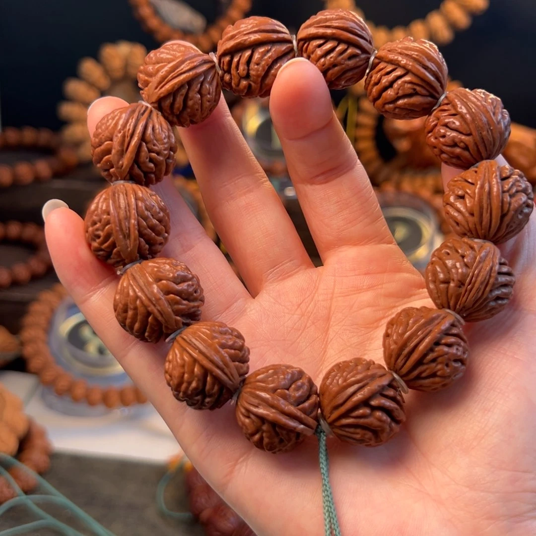 【闪购商品】桃核吊坠21刺龙元宝