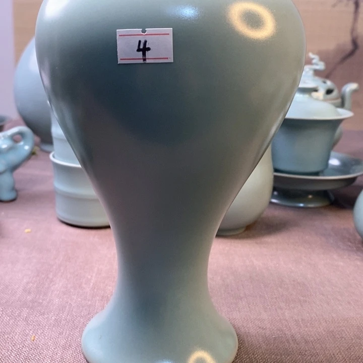 陈*原产地汝瓷一一一一梅