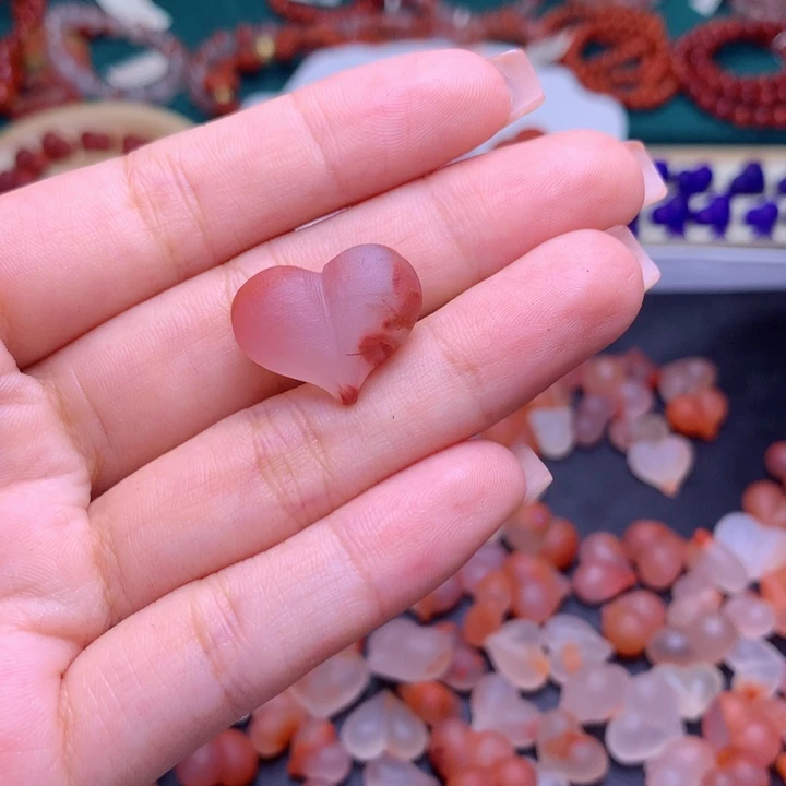 佳***南红玛瑙未镶嵌珠宝半成品71