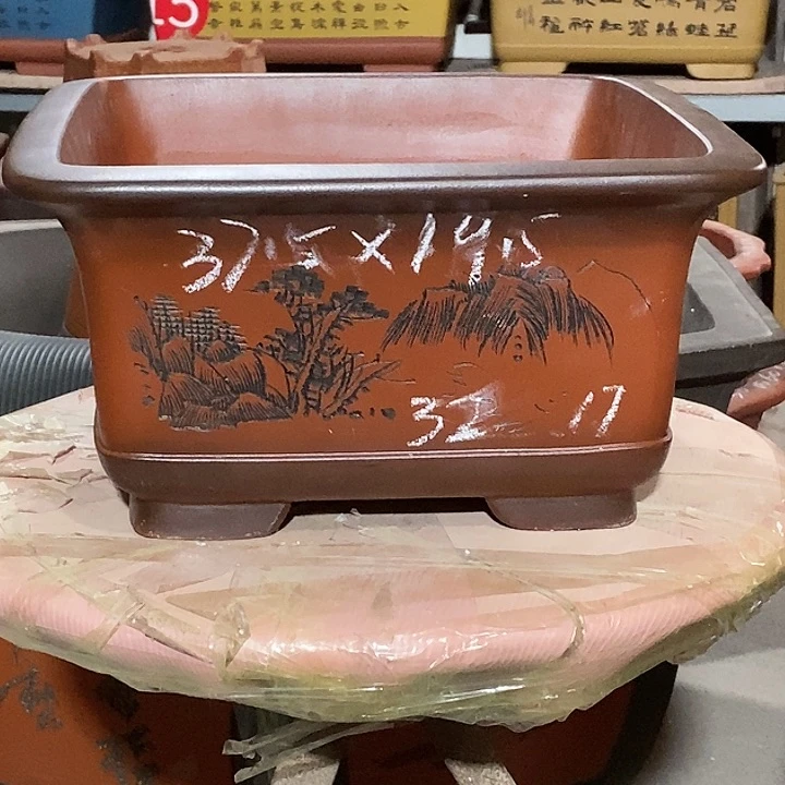 【闪购商品】六****部紫砂花盆