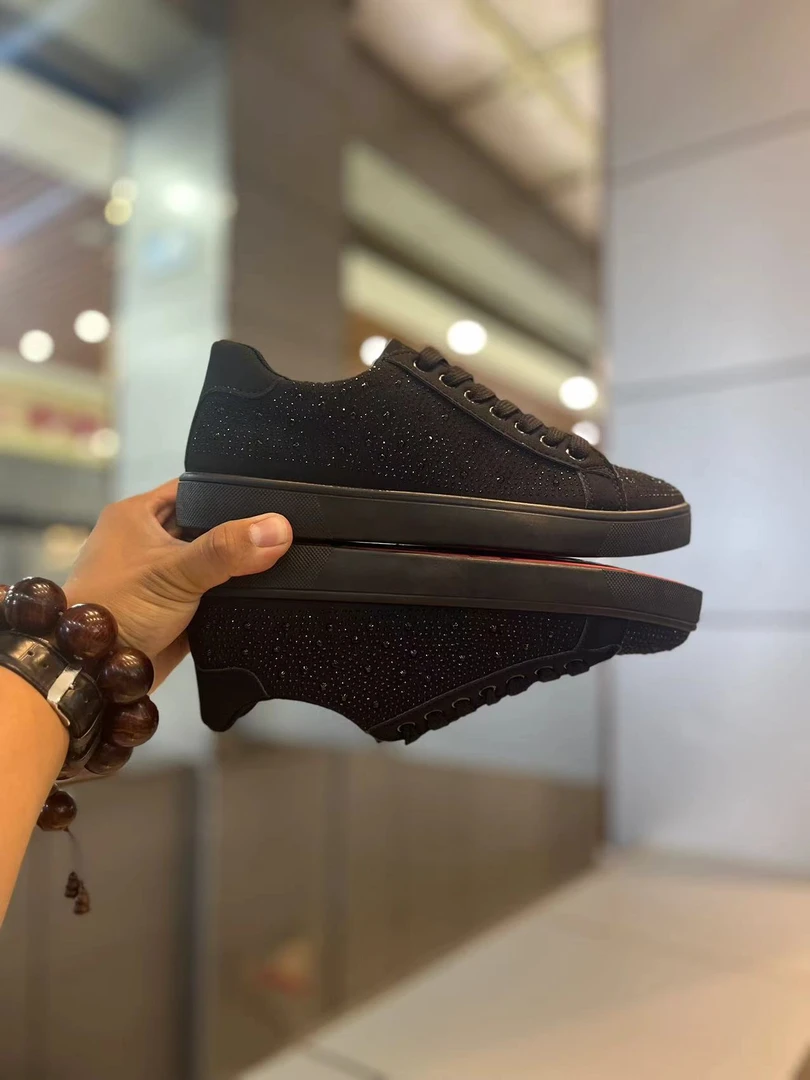 水钻平跟板鞋春秋季休闲板鞋休闲鞋鞋子夏季时尚男士百搭