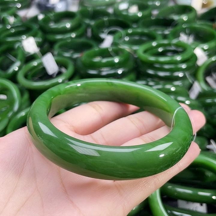 未镶嵌手镯和田玉（碧玉）