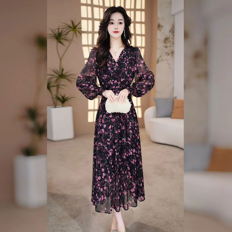 【千羽定制】黑色碎花连衣裙2025年秋装新款减龄收腰显瘦大摆裙子