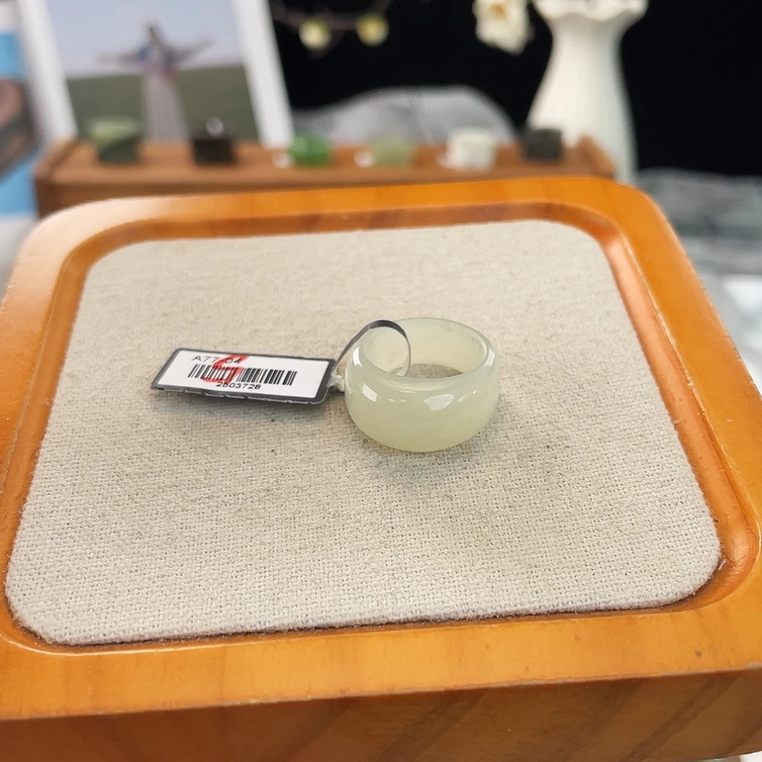 和田玉（糖玉）未镶嵌戒指Y35浅晴水馒头16.1不退换