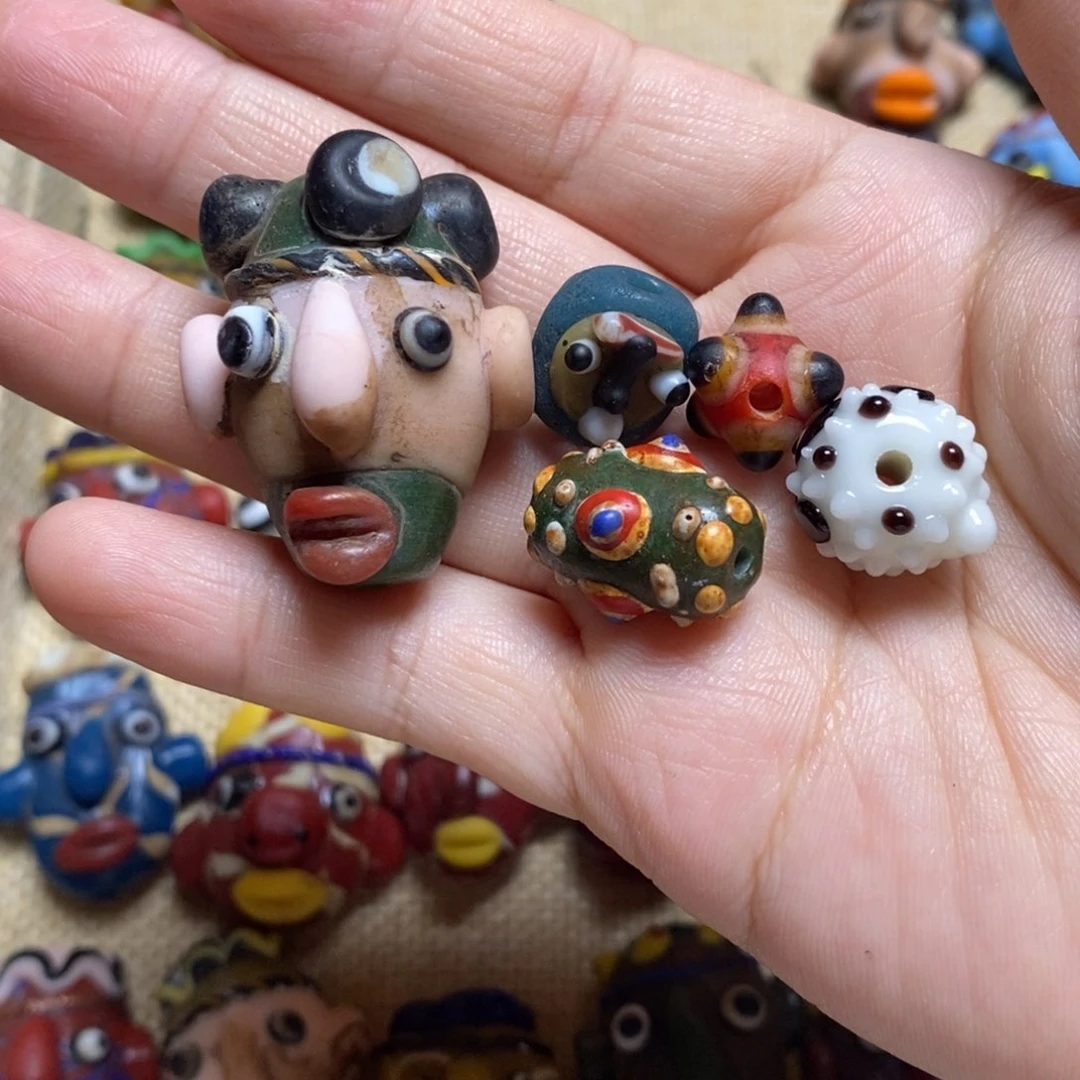 琉璃颈饰铁人专拍