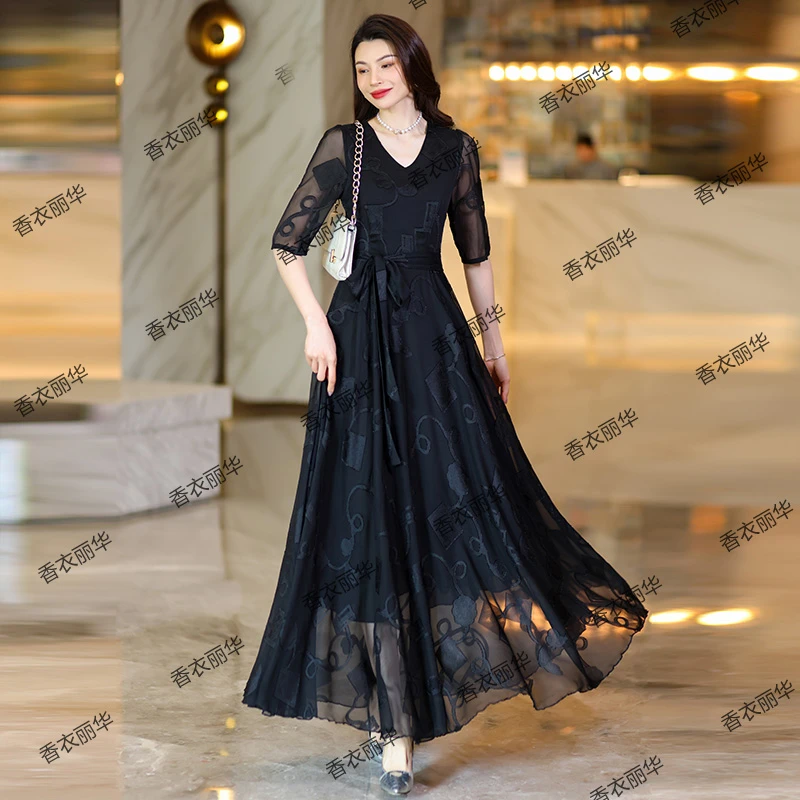 香衣丽华08-352夏季新款V领中袖纯色长款过膝大摆连衣裙显瘦