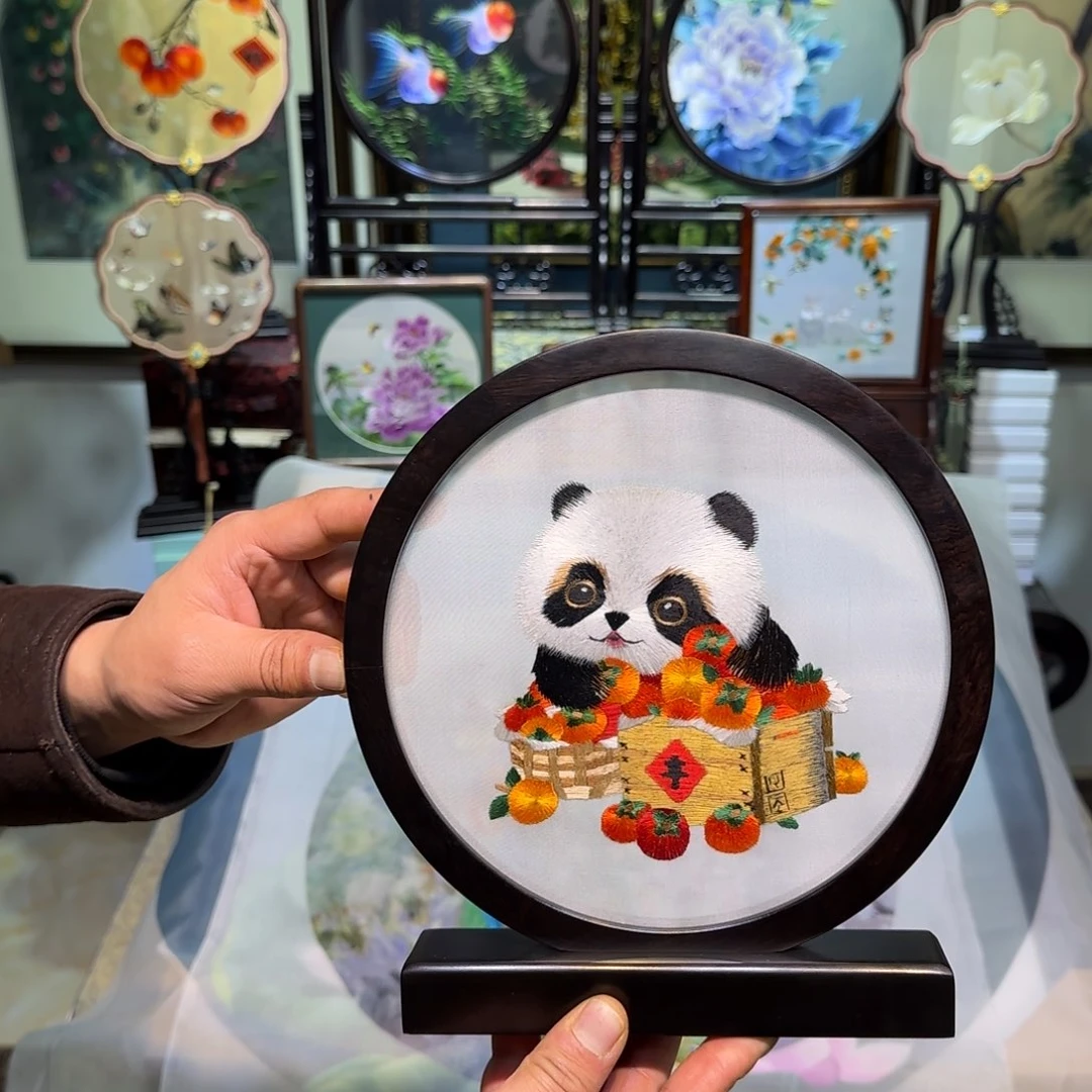 刺绣刺绣工艺精湛