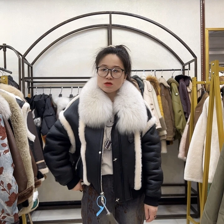 真皮皮衣皮毛一体狐狸毛领140斤以内