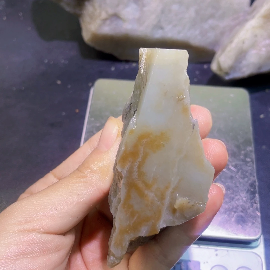 未镶嵌和田玉珠宝半成品