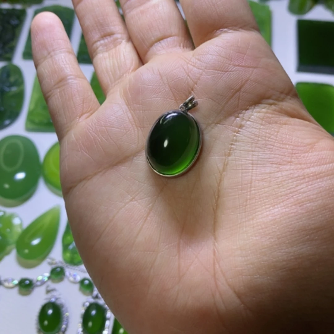 【闪购商品】蛇纹石玉颈饰银S925镶嵌甜*