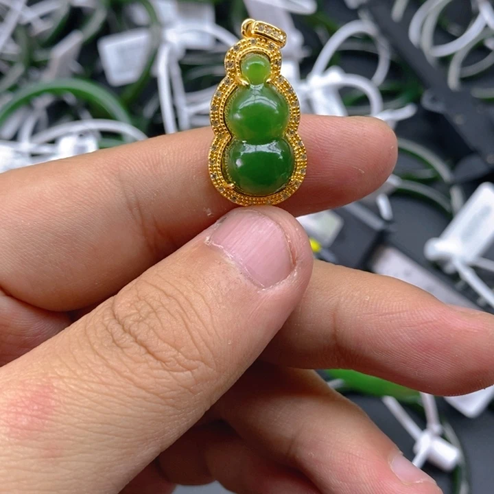 和田玉（碧玉）颈饰银S925镀金镶嵌