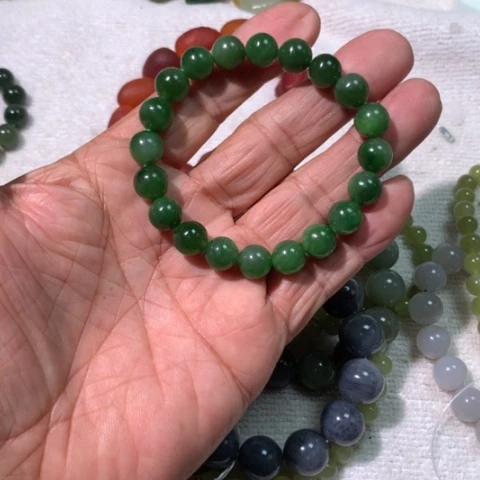 颈饰未镶嵌和田玉森**叶