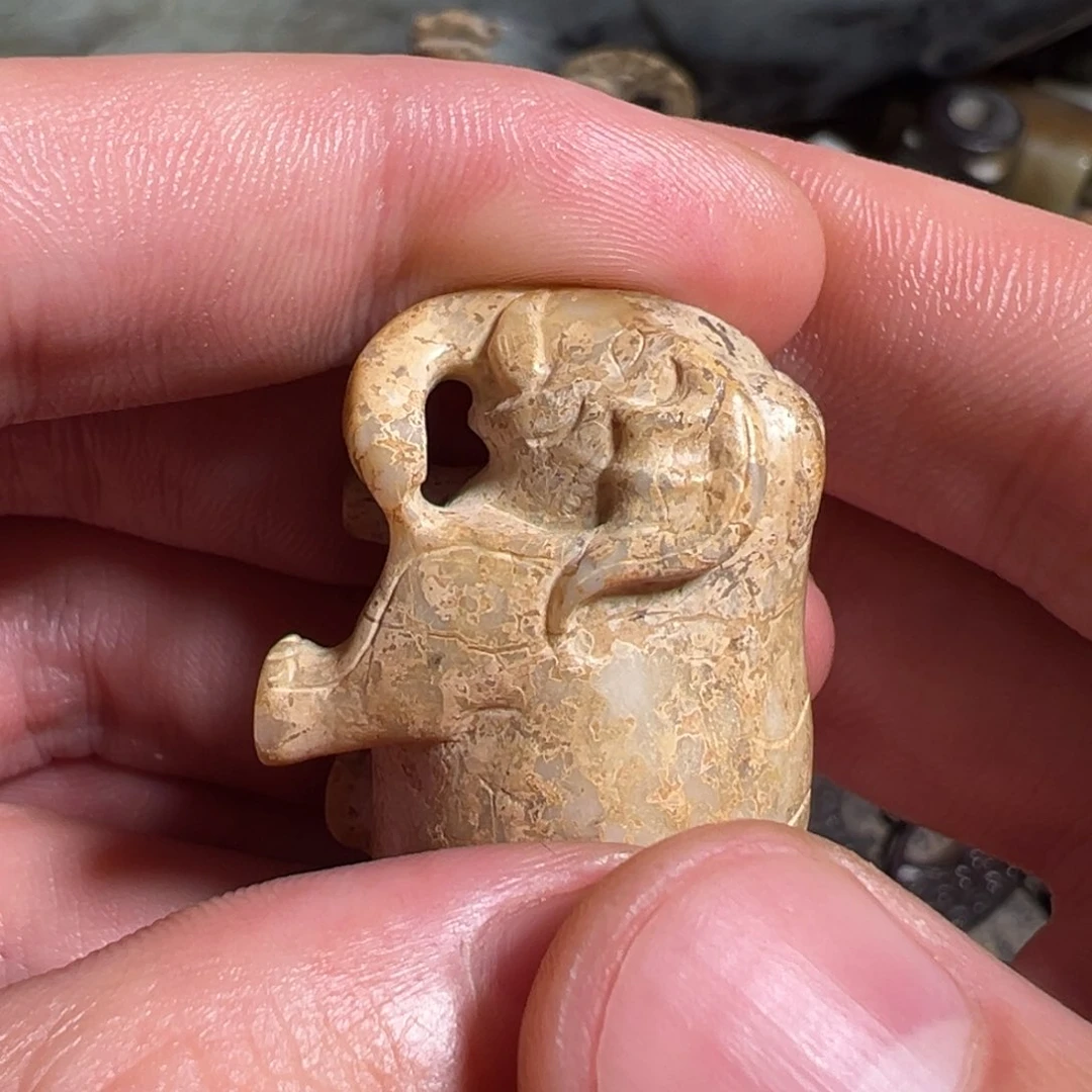 和田玉如图未镶嵌晨*辉