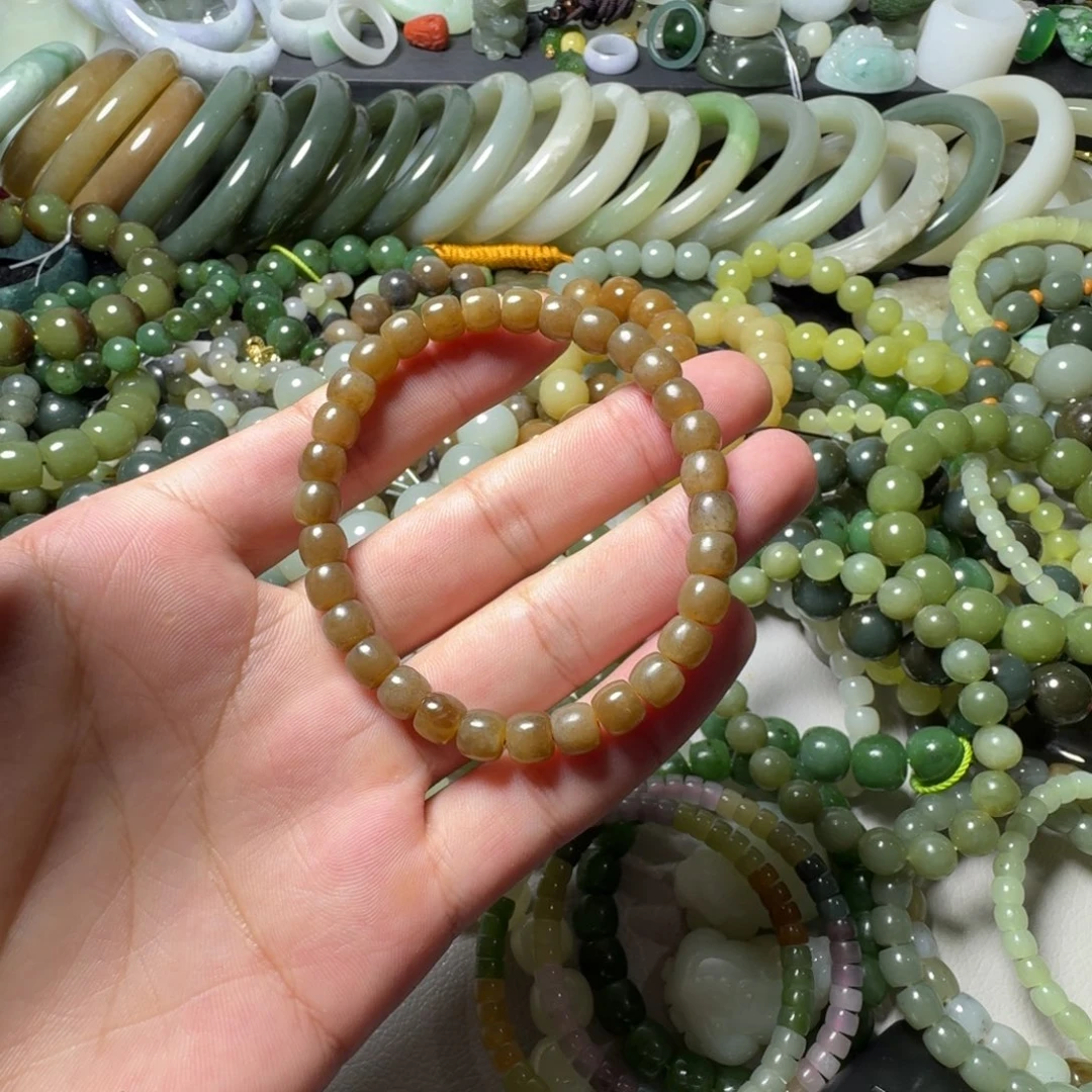 和田玉未镶嵌手串