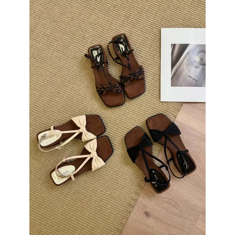 美猫汇真皮底厚底法式复古风方头蝴蝶结内增高坡跟凉鞋女一字带鞋