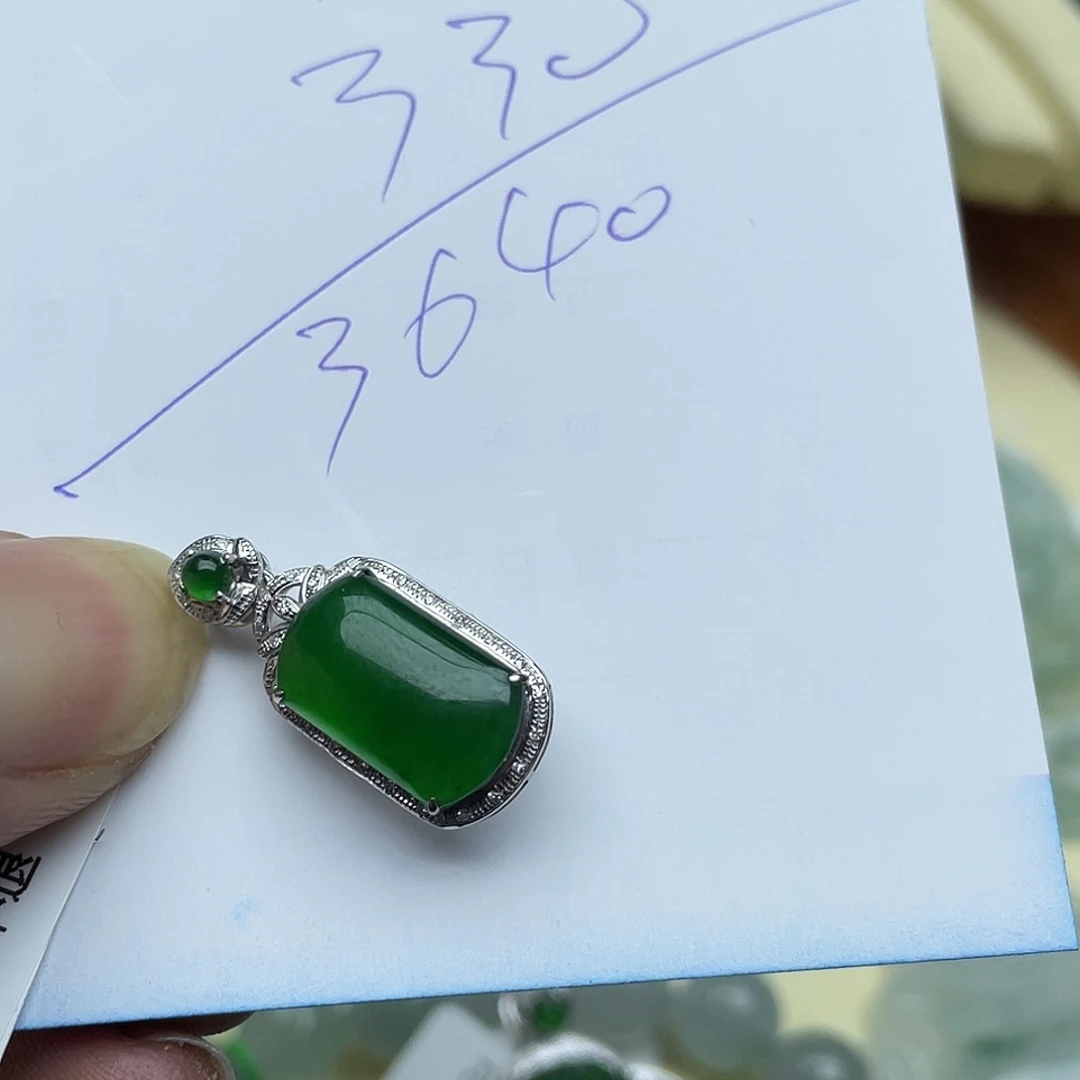 翡翠颈饰18K金镶嵌！****✨回流