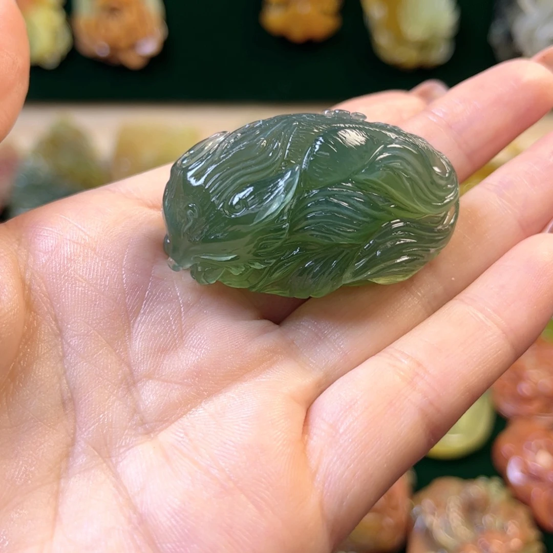 蛇纹石玉未镶嵌颈饰秋****浅
