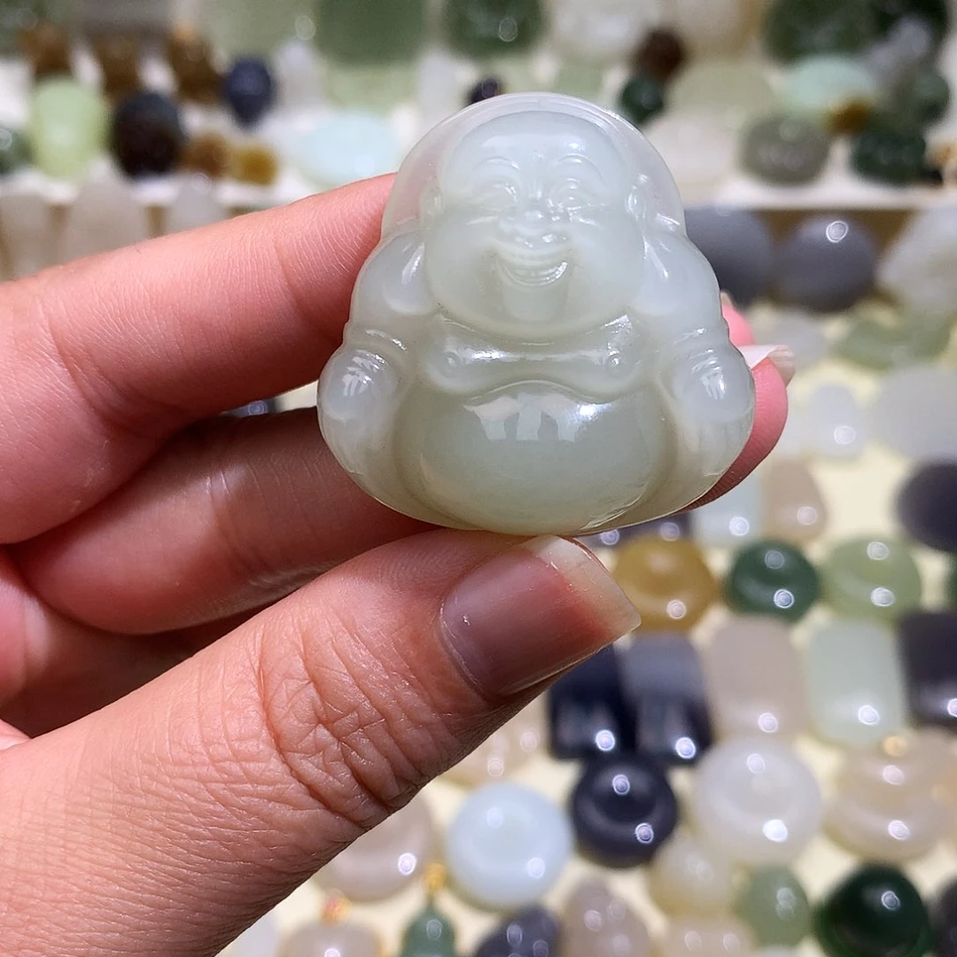 和田玉未镶嵌颈饰爱*辣