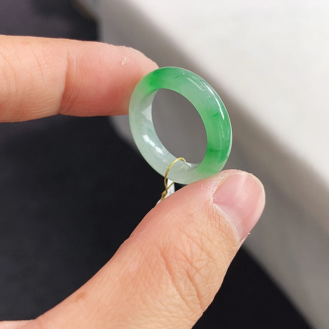 翡翠未镶嵌戒指12号