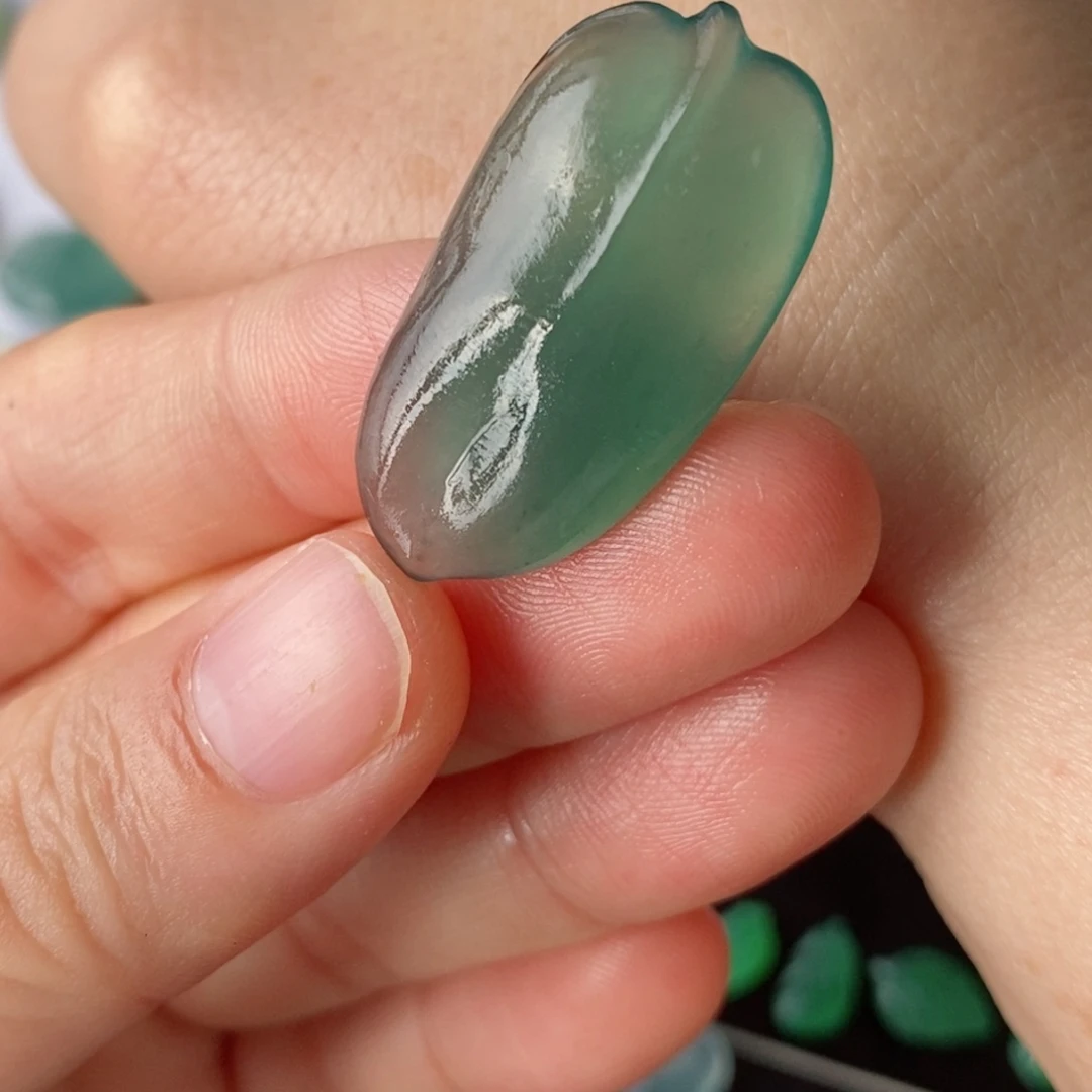 定制翡翠未镶嵌树叶