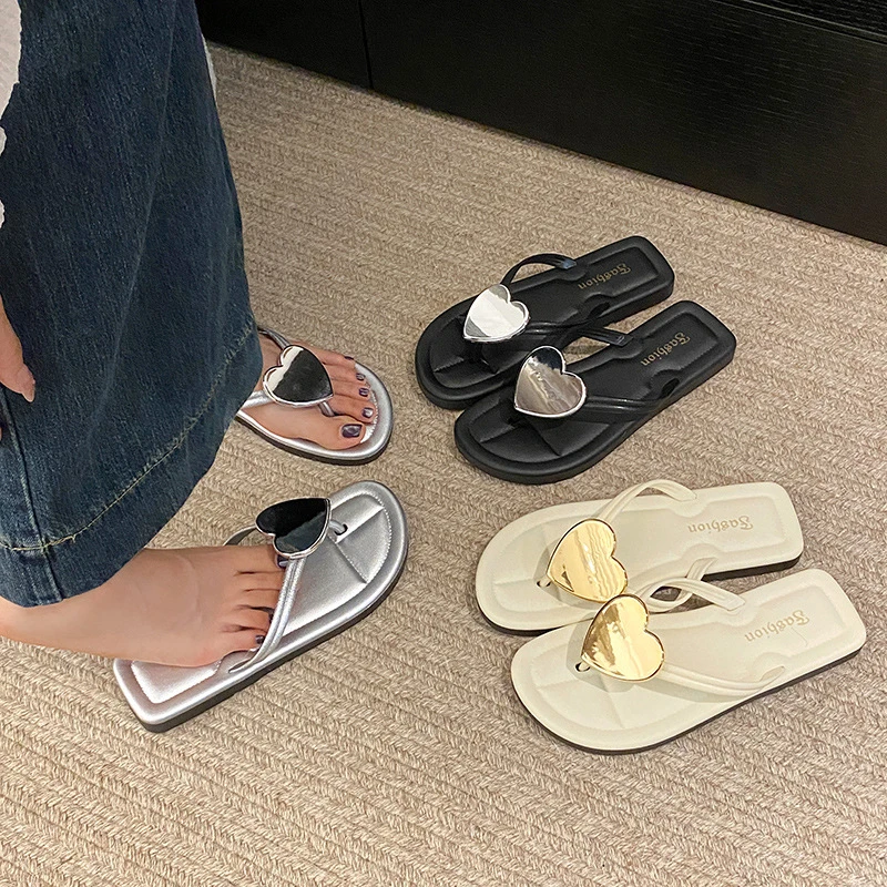 新款春夏季人字拖鞋简单百搭户外沙滩鞋爱心拖鞋RX116