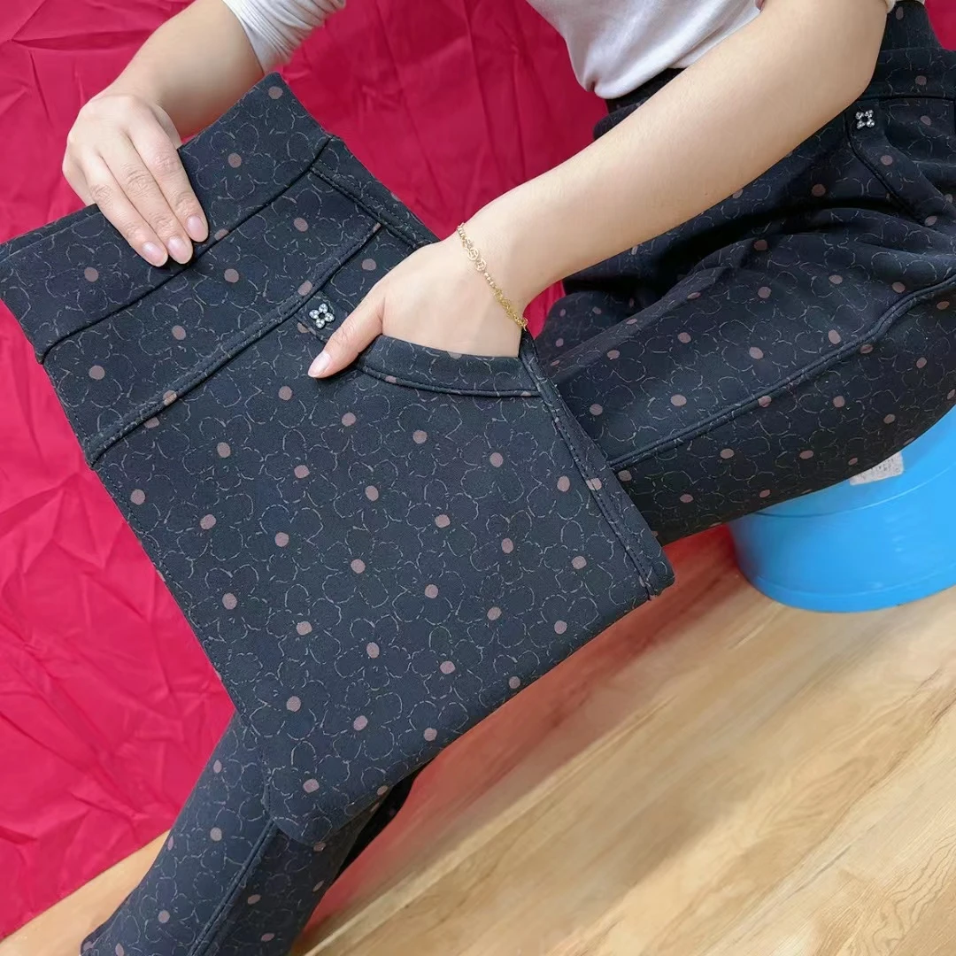 秋冬新款大码高腰高弹力妈妈加绒休闲裤胖奶奶宽松裤子中老年女裤