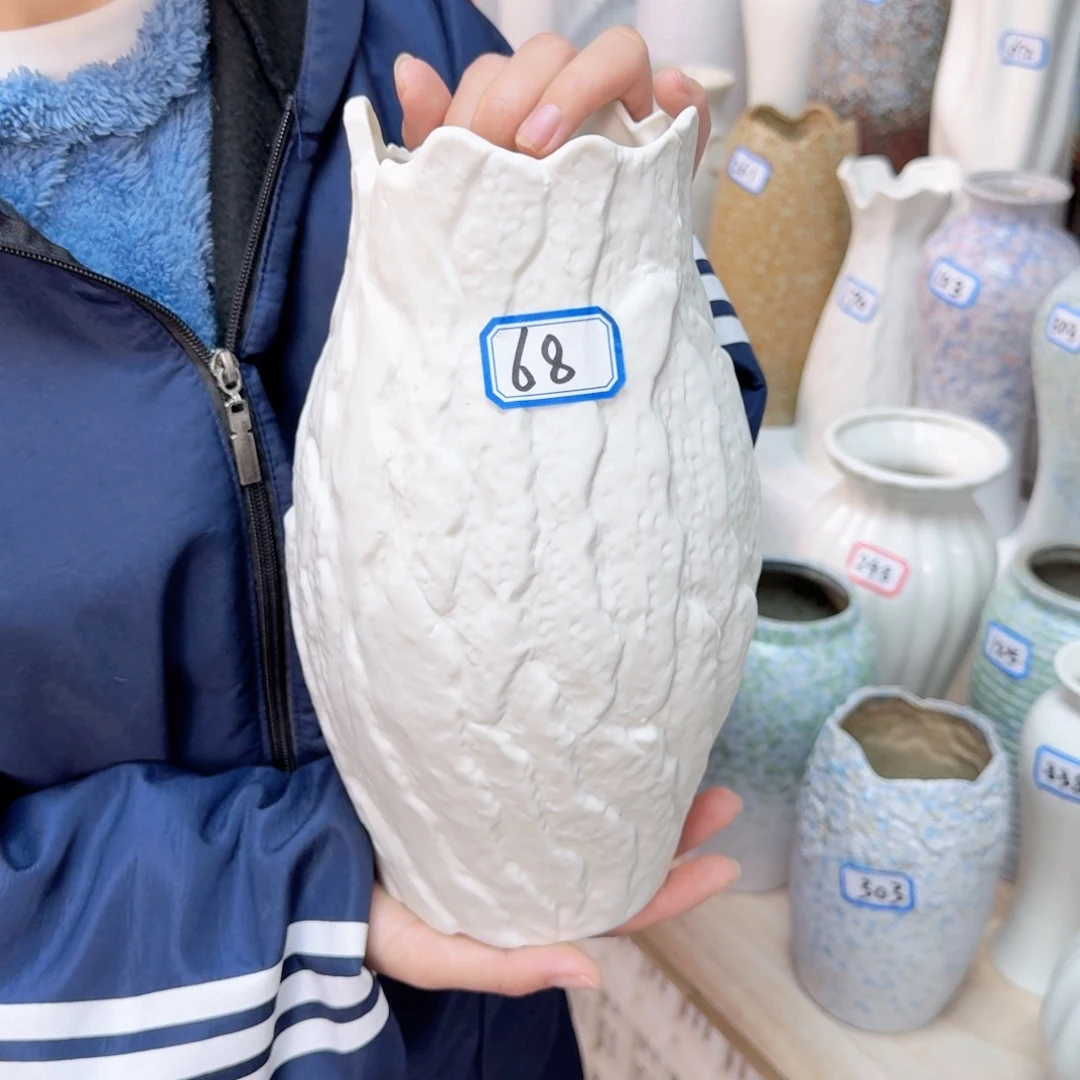 68号磨砂陶瓷高26厘米一个