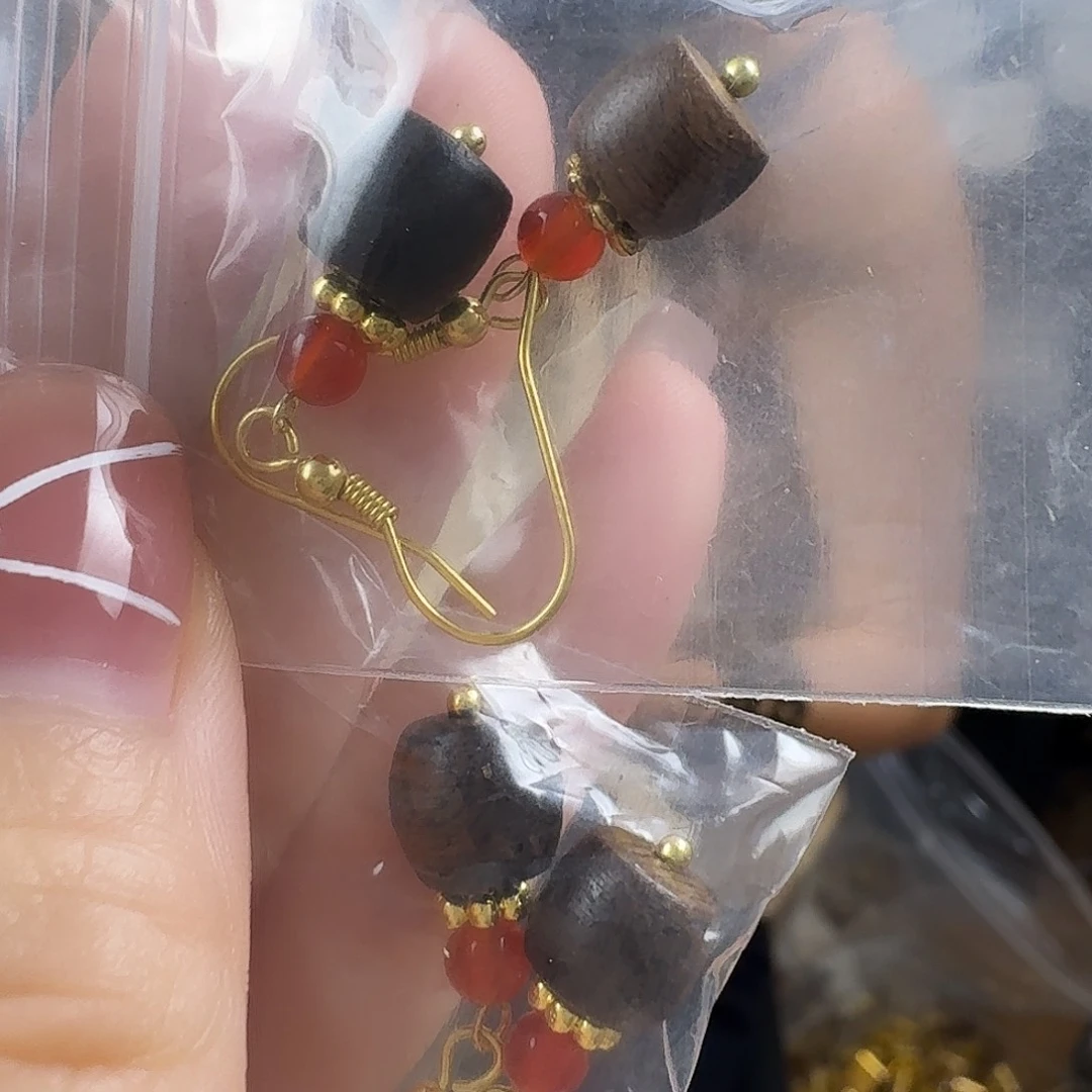 沉香香囊沉香鼓珠耳沟发一对