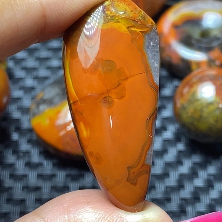 玛瑙/玉髓颈饰足铂镶嵌