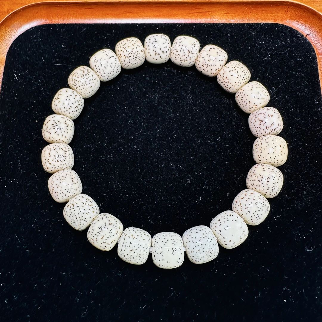 星月菩提单圈手链男女款高密顺白文玩绕指柔