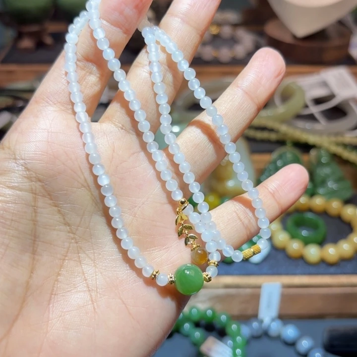 和田玉未镶嵌颈饰