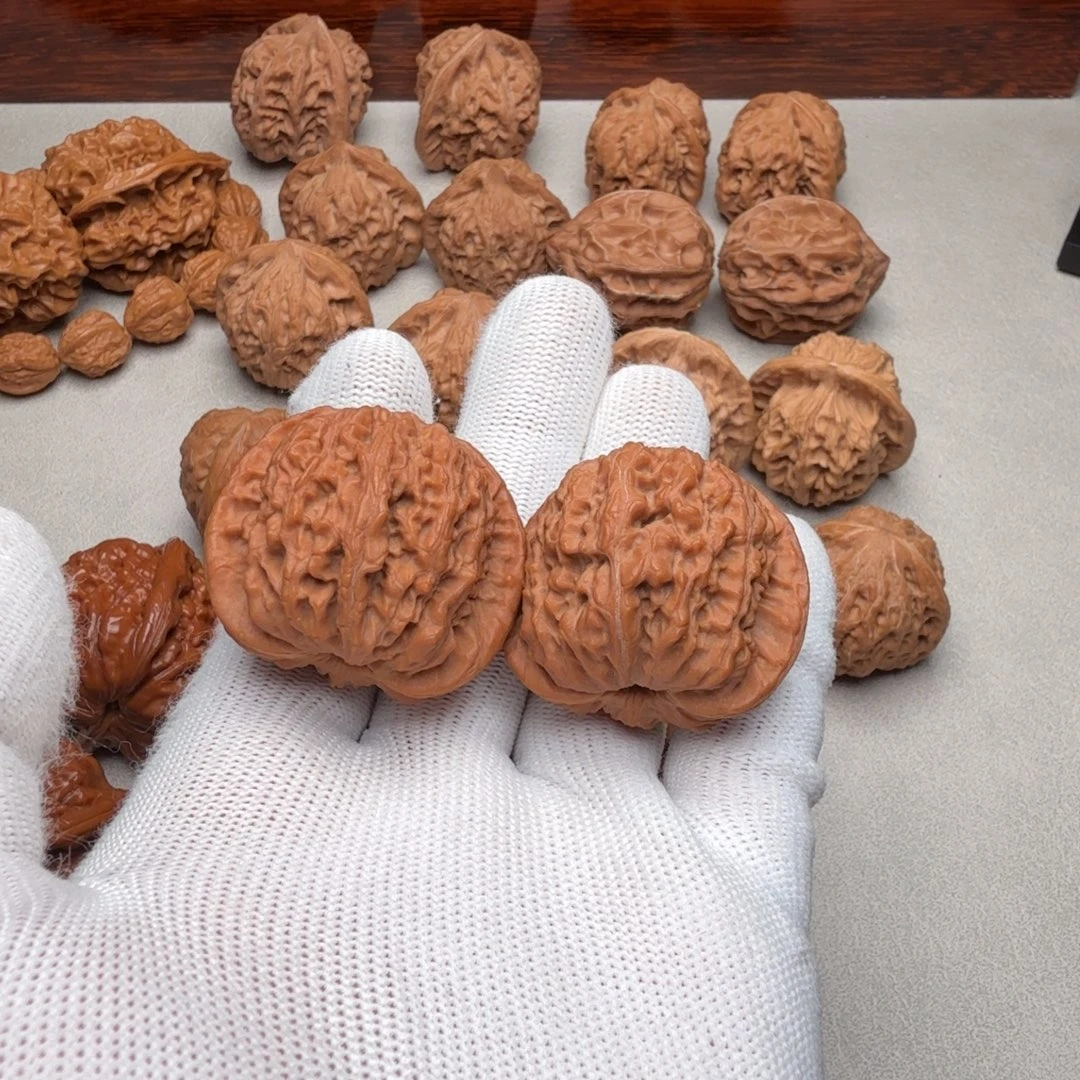 愿***。文玩核桃吊坠血龙王