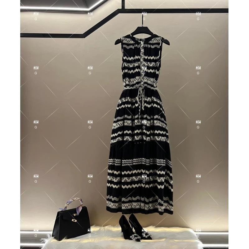 【李娜】夏季新款复古时尚百搭印花无袖连衣裙 H-872