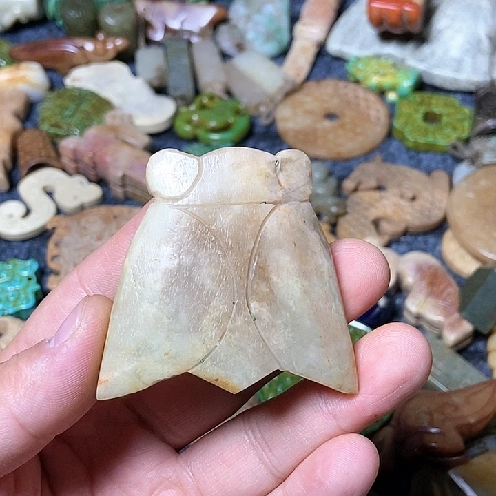 和田玉未镶嵌颈饰38