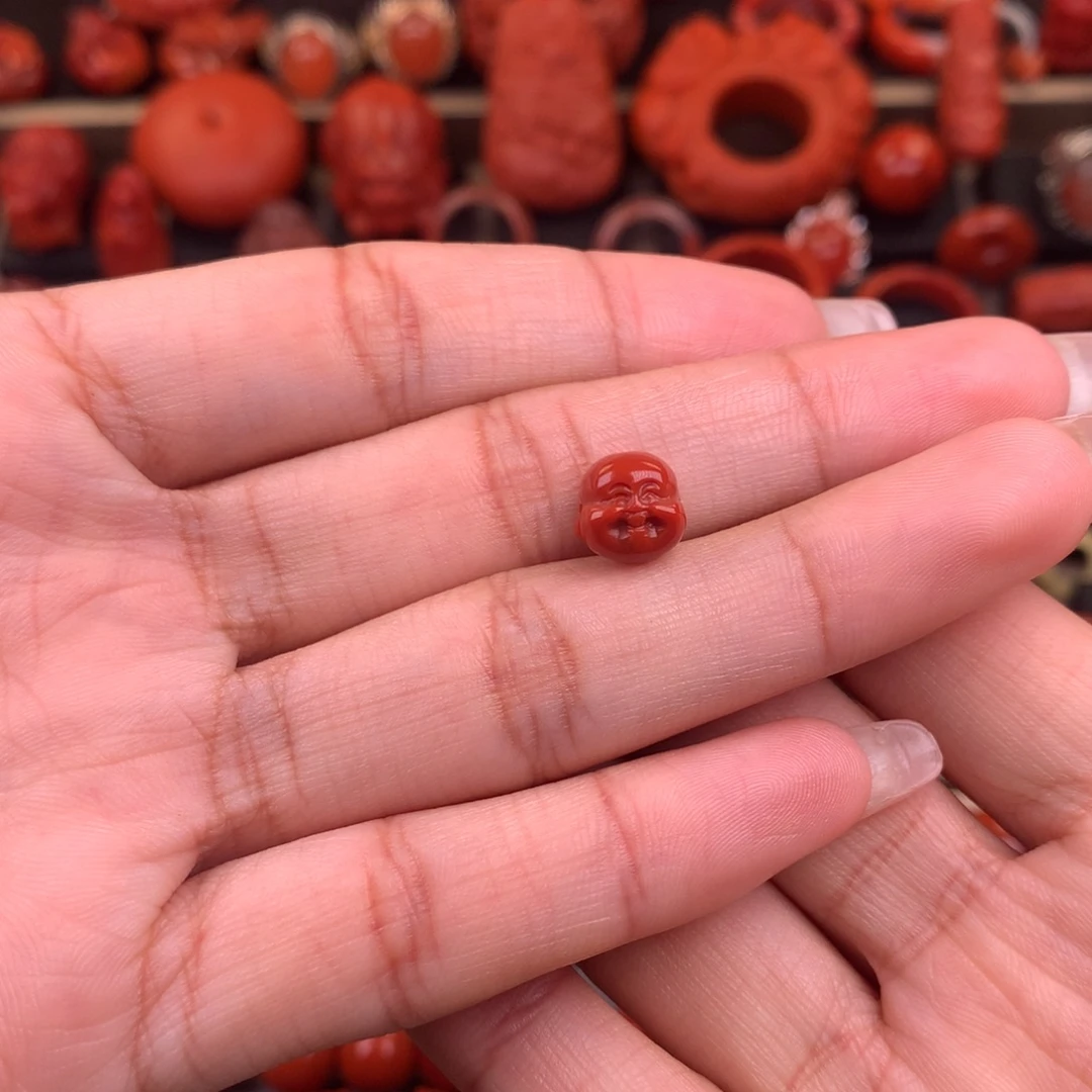 南红玛瑙未镶嵌笑佛8+