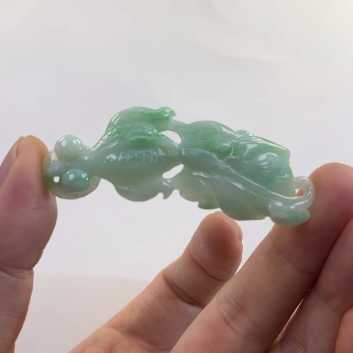 翡翠吊坠(赠链)未镶嵌代编织