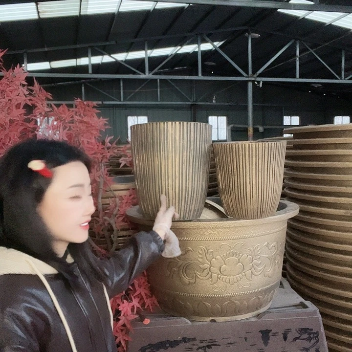 树皮纹30花盆2个有孔