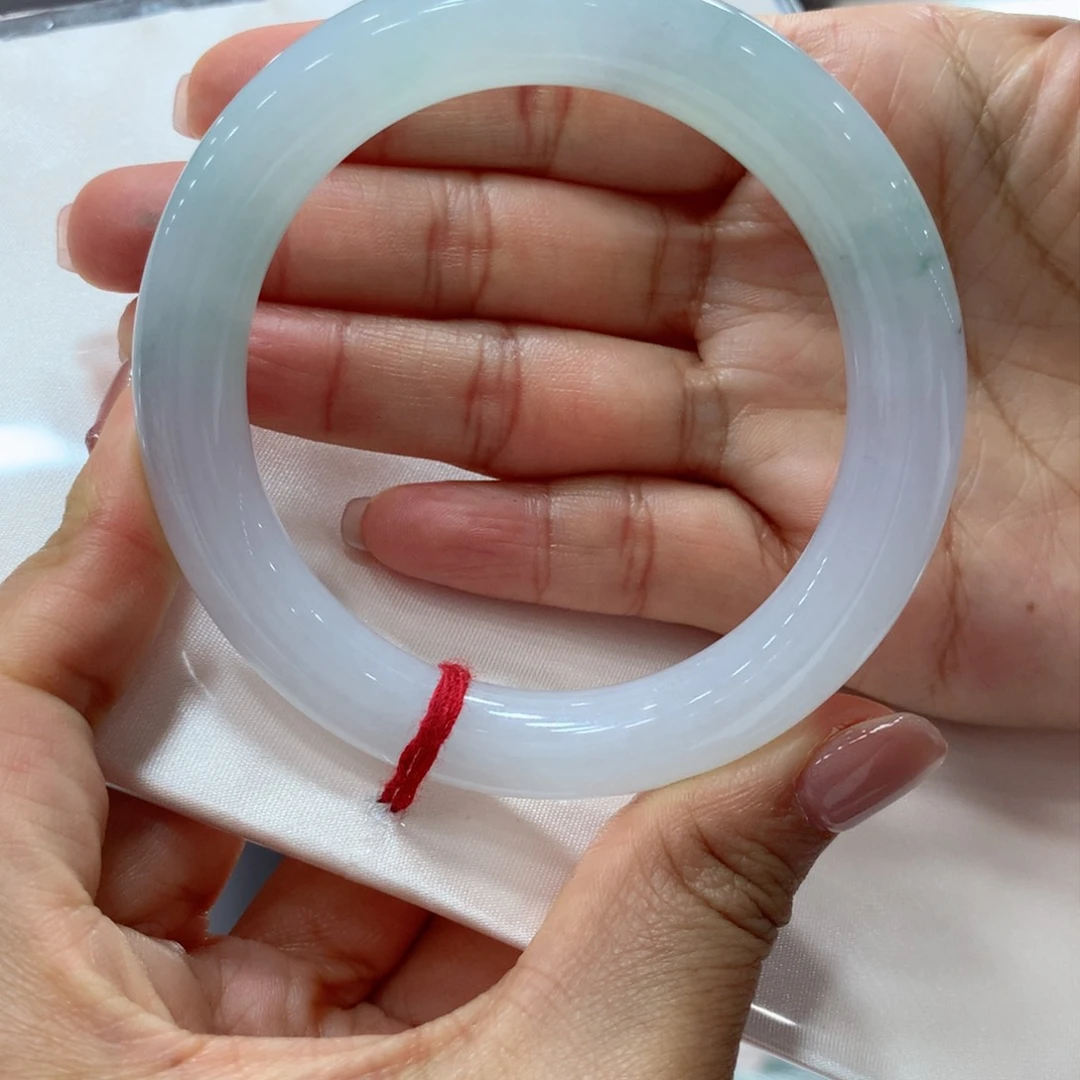 翡翠手镯未镶嵌买断