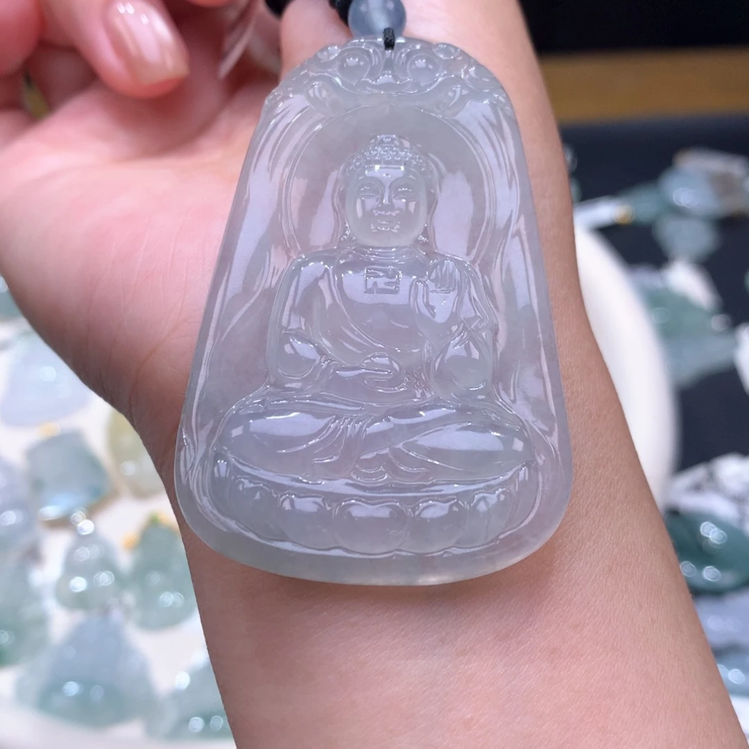 颈饰未镶嵌翡翠大日