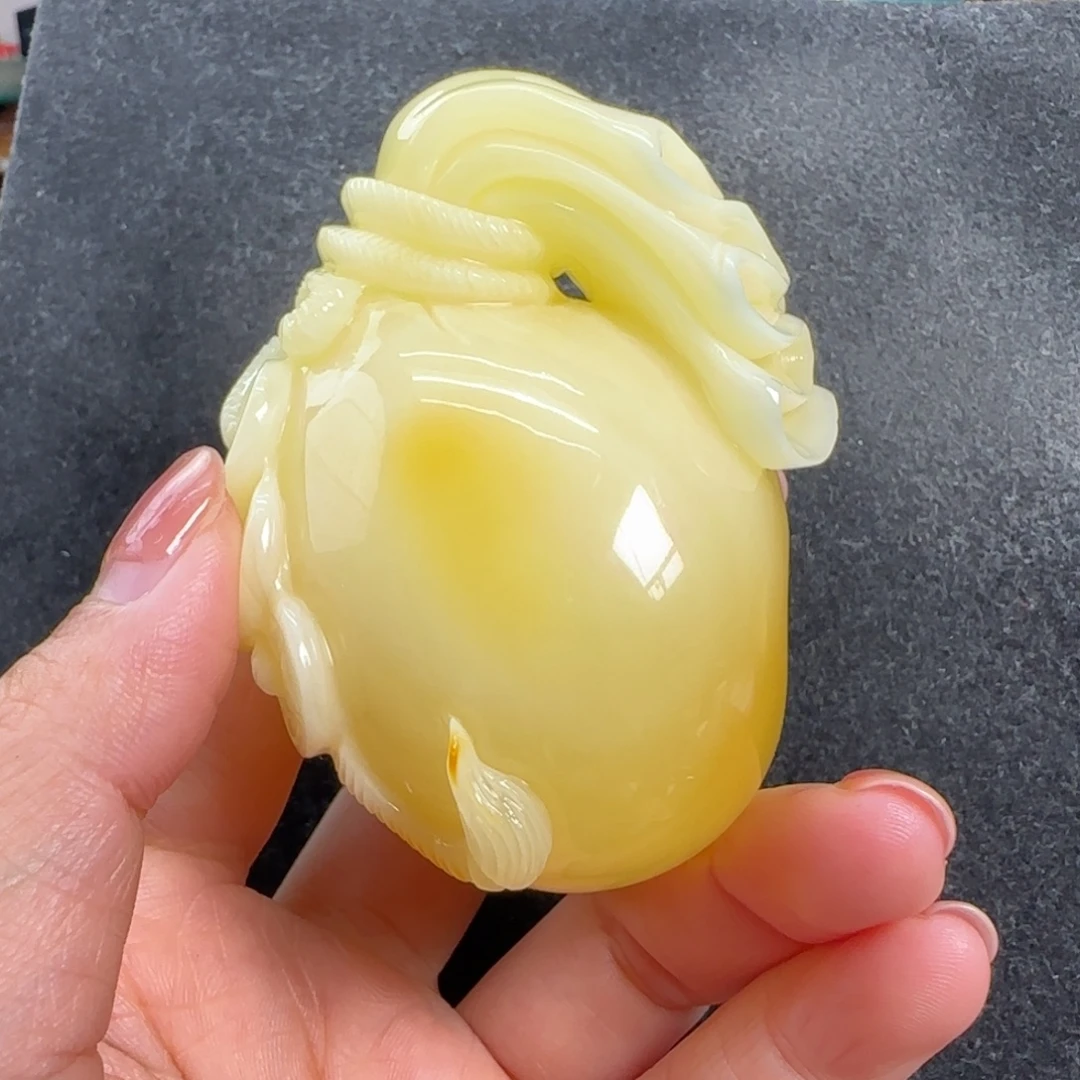 蜜蜡未镶嵌珠宝奇石