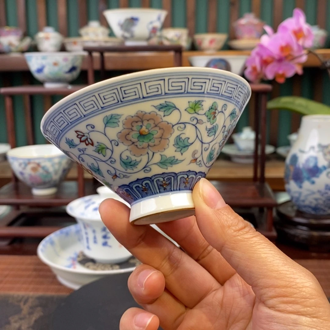 手工陶瓷柴胎斗彩缠枝斗笠杯