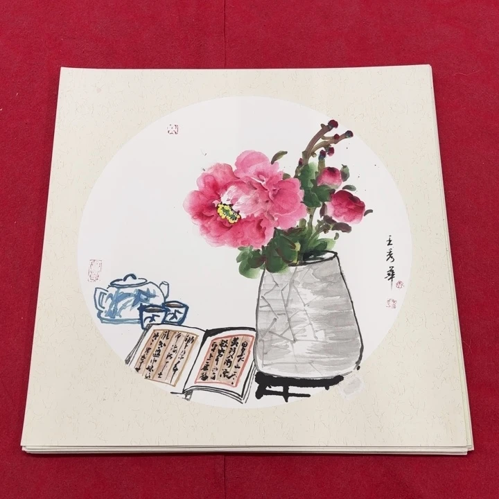 国画花鸟等图案为一体而