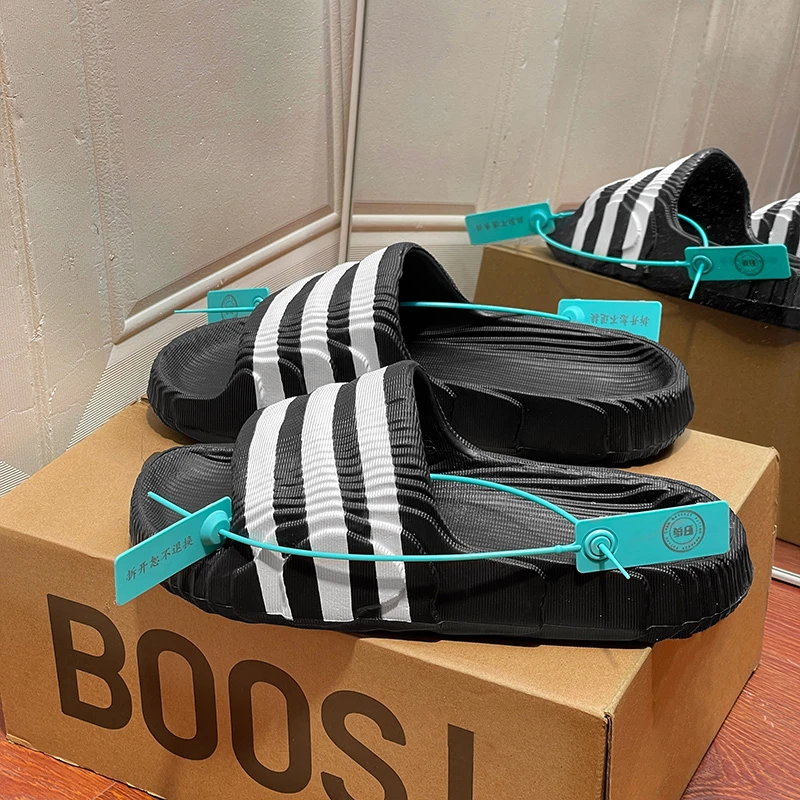 2025夏季新款三条杠拖鞋男女时尚外穿eva踩屎感休闲防滑一字拖男