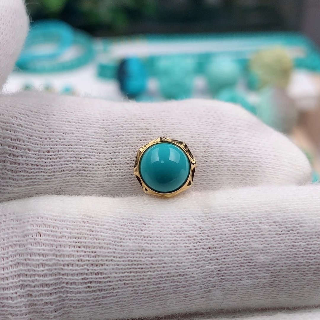 绿松石金背云1.51克18K金镶嵌