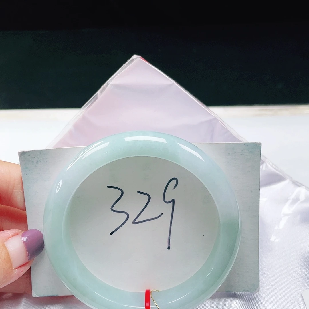 翡翠未镶嵌手镯缅甸翡翠56+