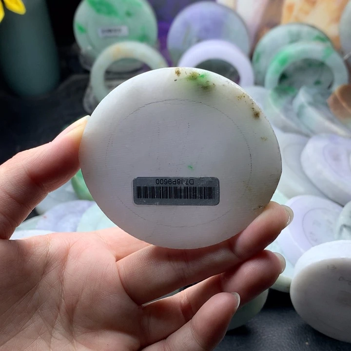 定制翡翠未镶嵌手镯