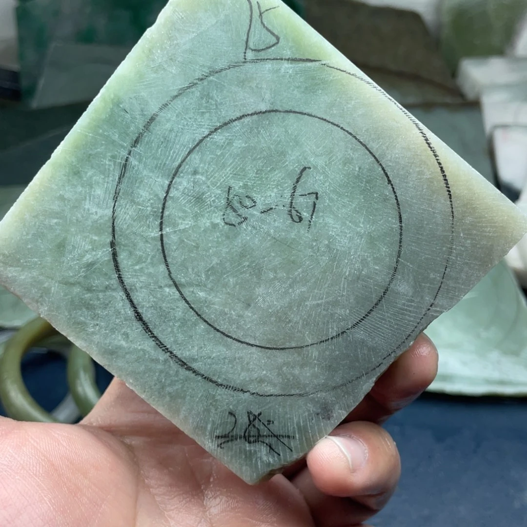 和田玉未镶嵌珠宝奇石定制手镯